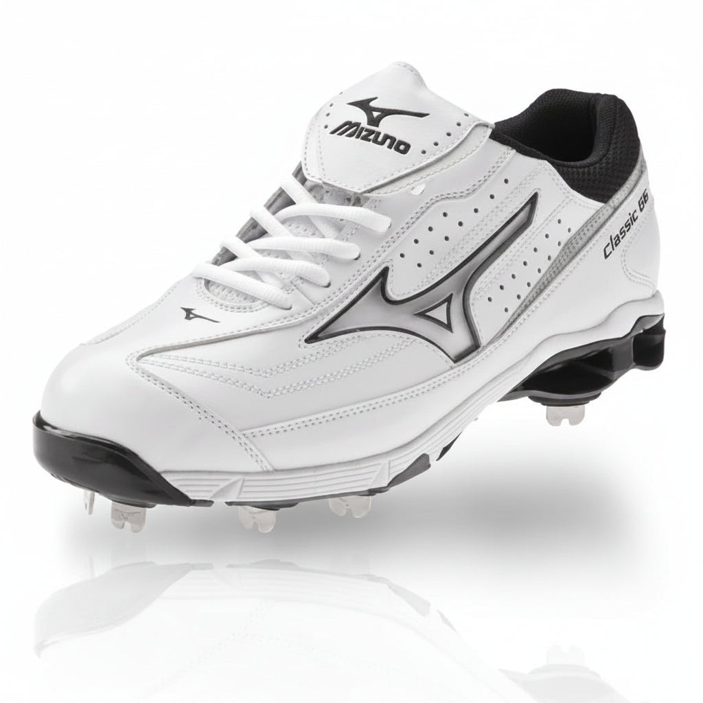 9 Spike Classic Low